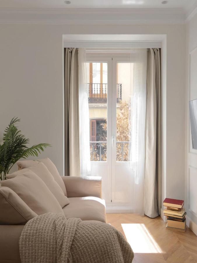Deluxe Apartment Near Gran Via Madrid Exteriör bild